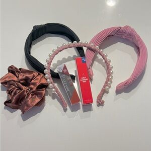 Lippies and Hair Accessories Set